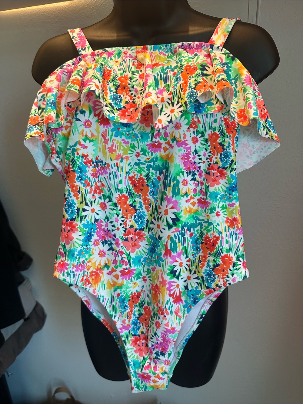 Women’s raisins La playa one piece ruffle top built-in bra swimsuit new XS